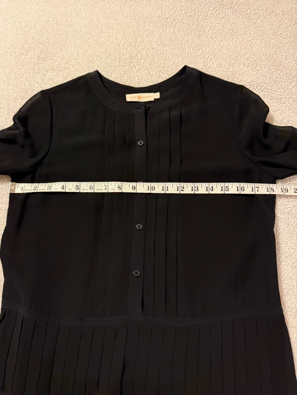 Tory Burch Black Sydney Pleated Shift Mini Dress Lace Hem Long Sleeve LBD Size 2